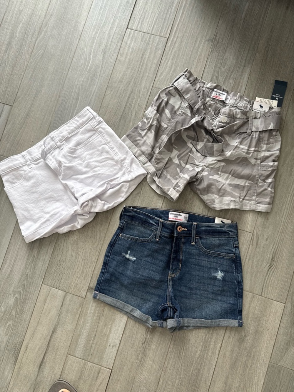 Abercrombie & Fitch NWT set of 3 Shorts